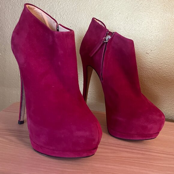 NEW Giuseppe Zanotti Red Suede Boots Size IT 35 US 5 MSRP $550 No Box - Picture 2 of 6